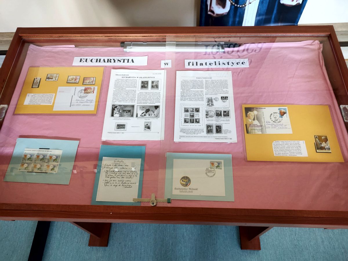 Pokaz filatelistyczny w Lesznie